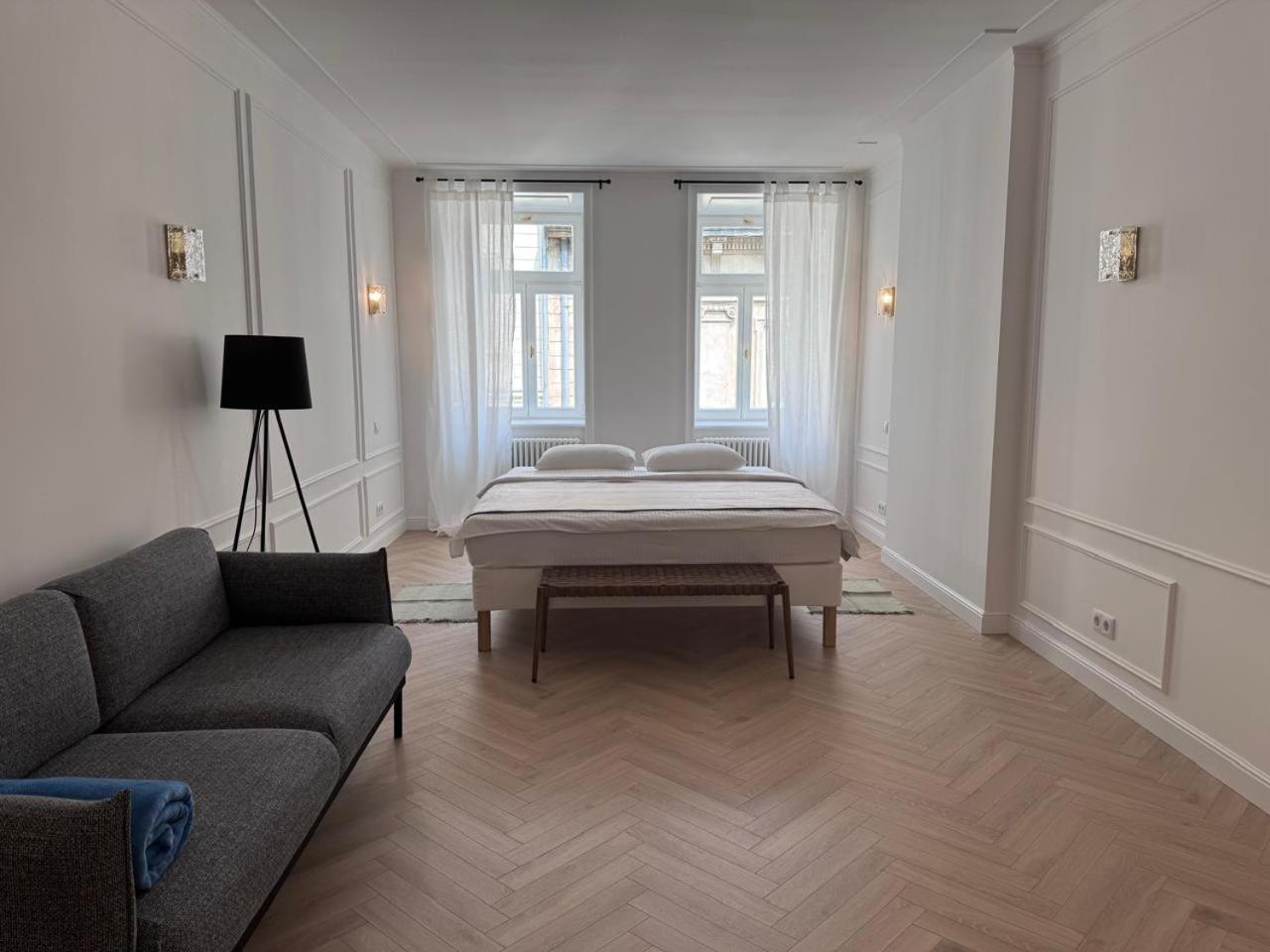 Feel Lviv! Old City Apartment Bagian luar foto